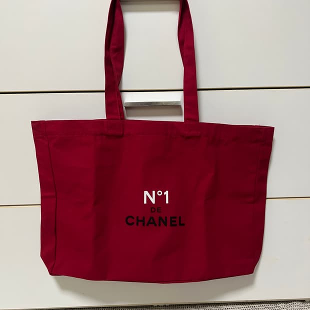 샤넬 뷰티 캔버스 토트백