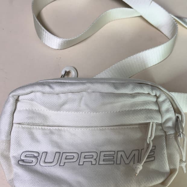 슈프림 데님 미니 숄더백 화이트25FW