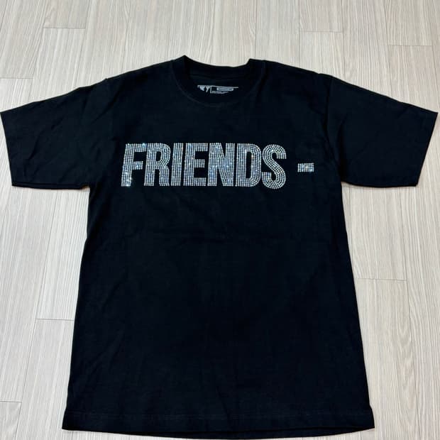 VLONE 반팔 m사이즈