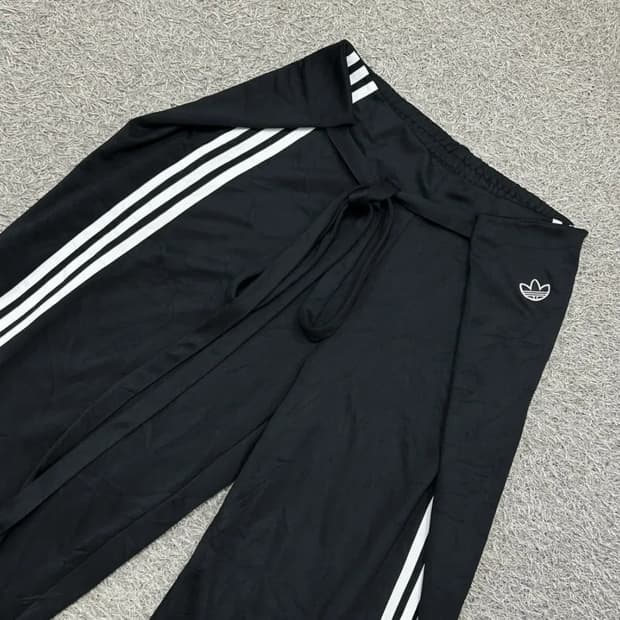 아디다스 우먼스 벨티드 스냅 와이드 팬츠