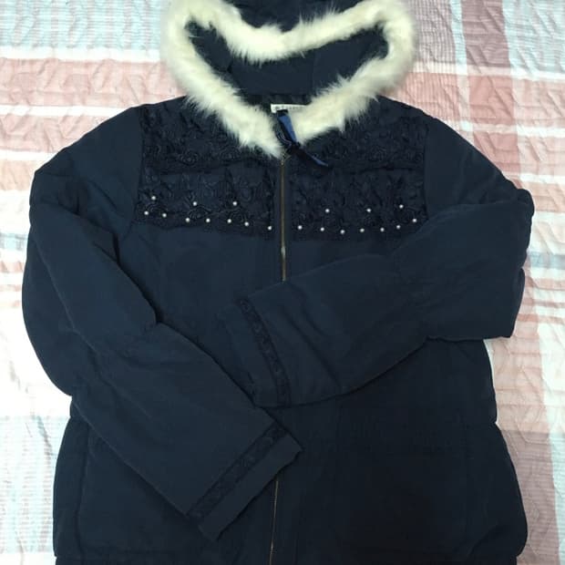 axesfemme 엑시즈팜 네이비 레이스 진주 리본 디테일 패딩 빈티지