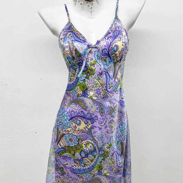 페어리 새틴 페이즐리 슬립