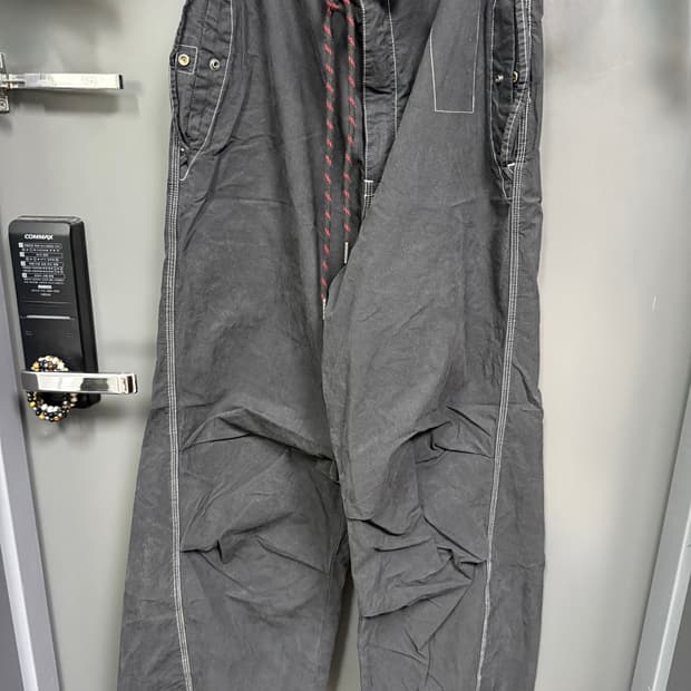 데우스 Worlds End Pant_Charcoal