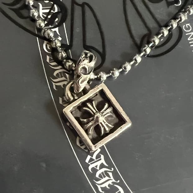 (정품) 크롬하츠 ch플러스 프레임 드 참 펜던트