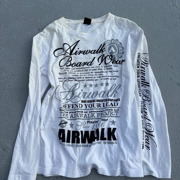 “Airwalk”Y2K Print White Sleeve