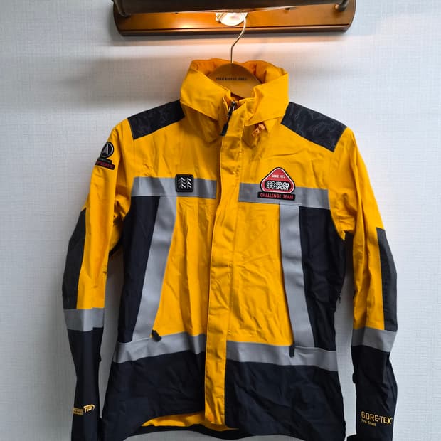 우먼 95) 코오롱 스포츠 챌린지팀 고어텍스 자켓 팝니다