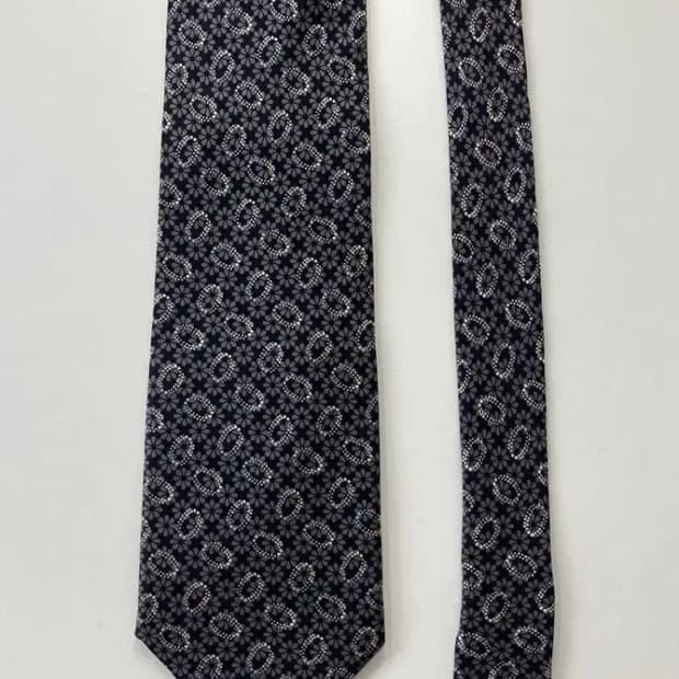 크리스찬오자르 넥타이