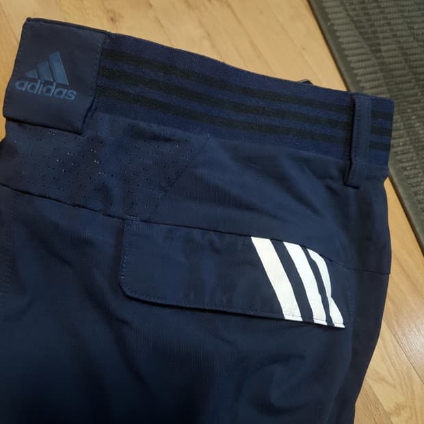 37 38인치 / 아디다스 / 스판팬츠/봄 /2동324