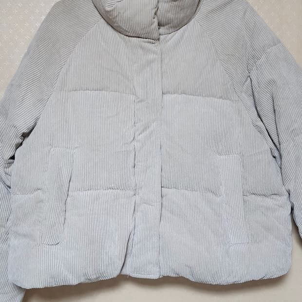 스파오 여성 코듀로이 골덴 패딩점퍼m새급