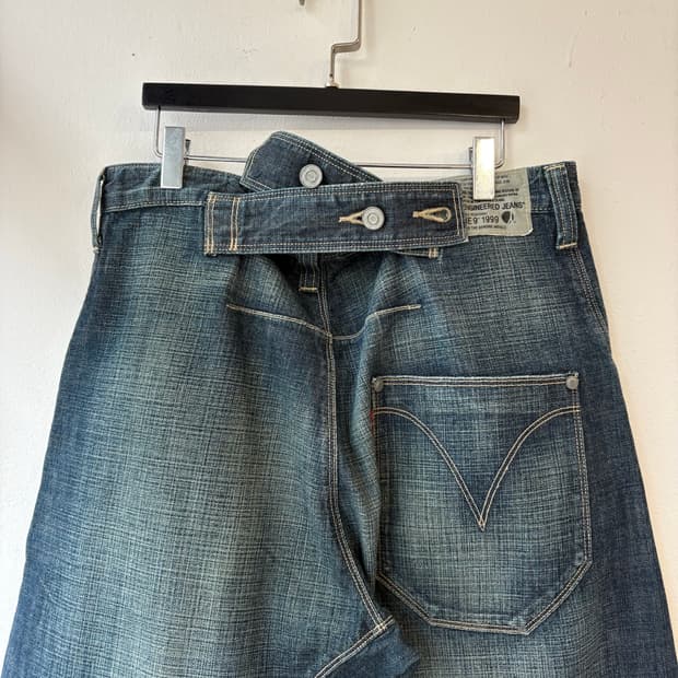 Levis engineered jeans 신치백 하프 팬츠