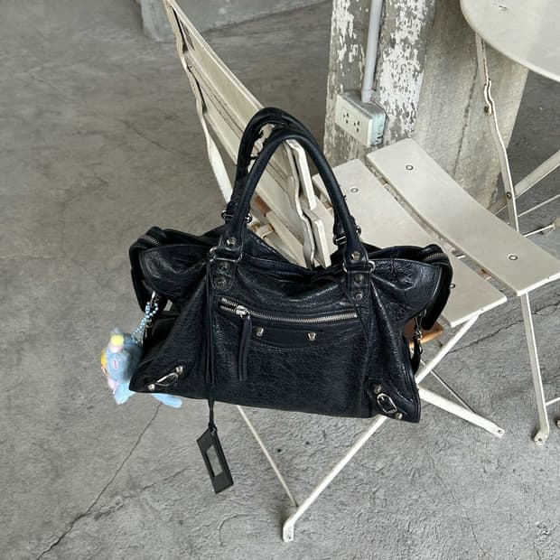 발렌시아가 모터백