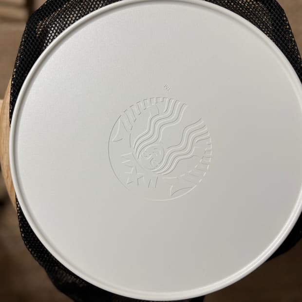 새상품 Starbucks x Helinox