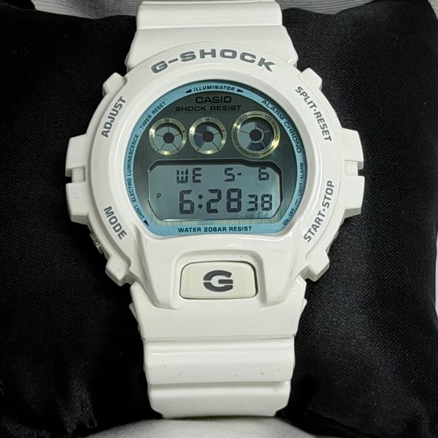 지샥 시계  dw-6900pl 얼짱이 폴라라이즈드 컬러