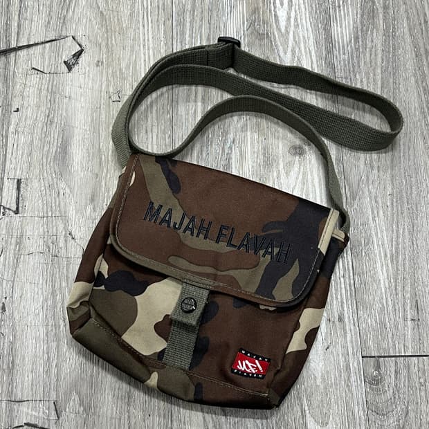 Majah 마자플라자 카모 플라쥬 크로스백