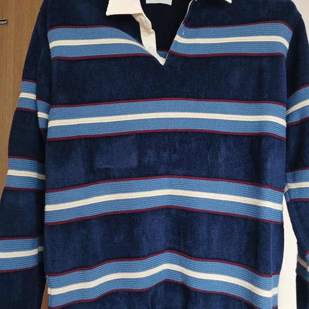 커스텀멜로우 스트라이프 럭비 긴팔 니트 100