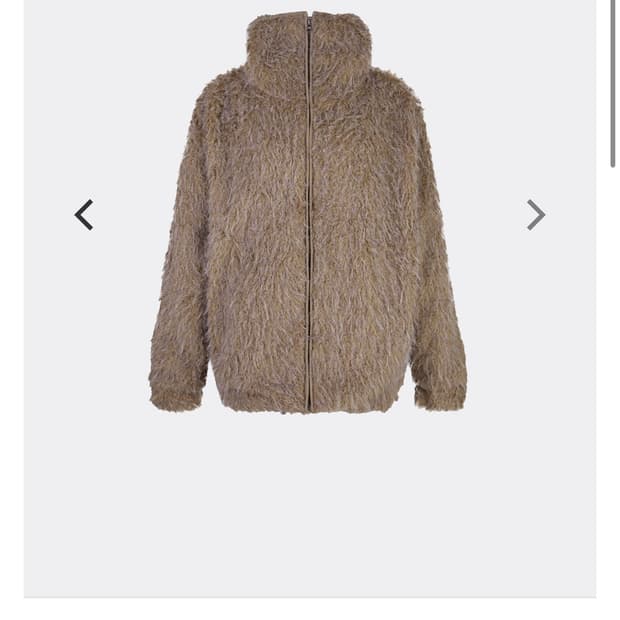 구해요) 세릭 바라클라바 집업 브라운