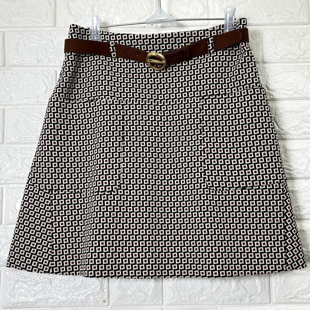 한섬 시스템 치마 스커트 (허리25-26)