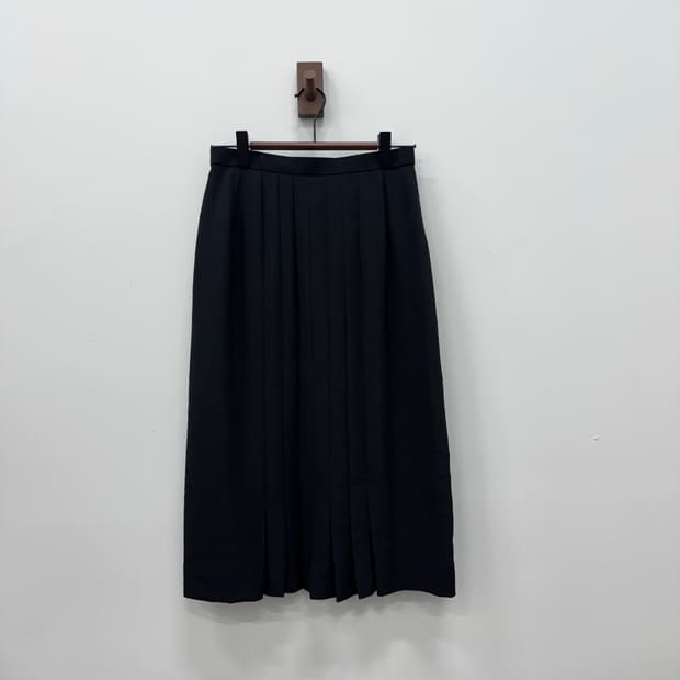 꾸레쥬 블랙 스커트