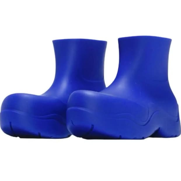 [41] 보테가 베네타 퍼들 부츠 코발트 블루