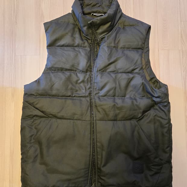 언더아머 패딩 베스트 조끼
