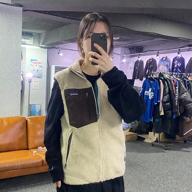 파타고니아 브라운 포켓 플리스 베스트 B3180