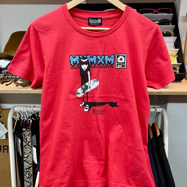 [90] MxMxM X Emily the Strange 반팔티 