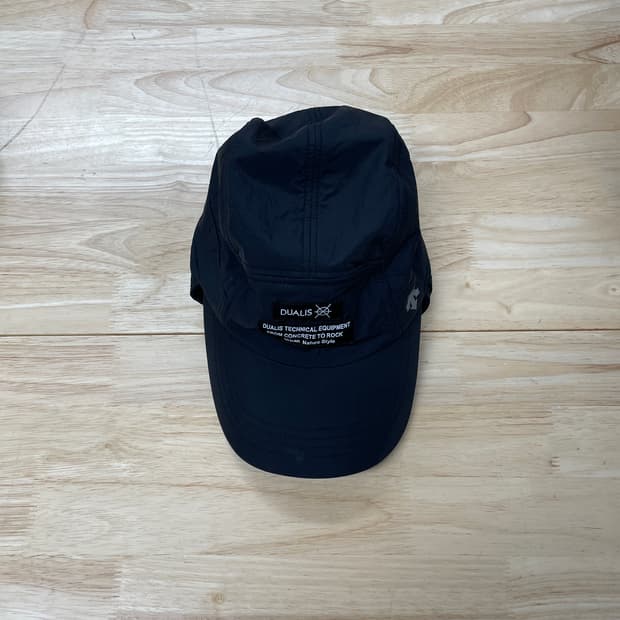데상트 듀얼리스 블랙 볼캡 F
