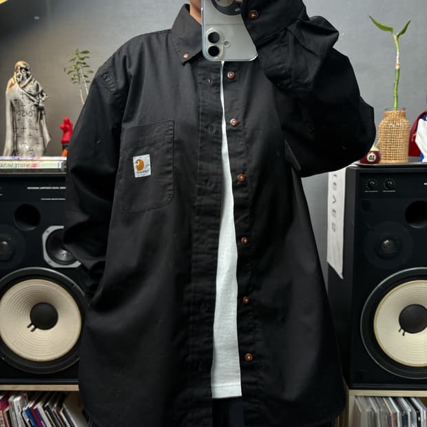 칼하트 블랙셔츠