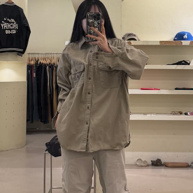 칼하트 빈티지 버튼다운 긴팔 셔츠 베이지 U1717