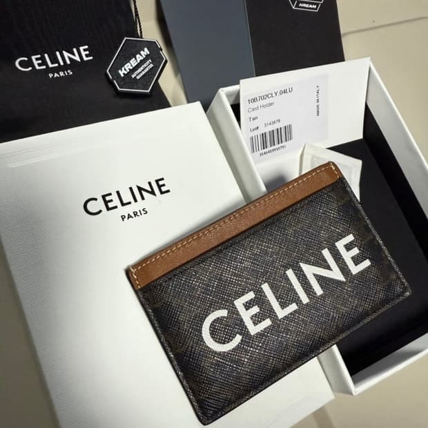 셀린느 트리옹프 캔버스 카드지갑 TAN