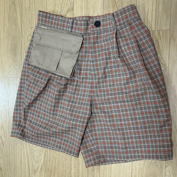 30)Customellow 커스텀멜로우 포켓 체크 반바지