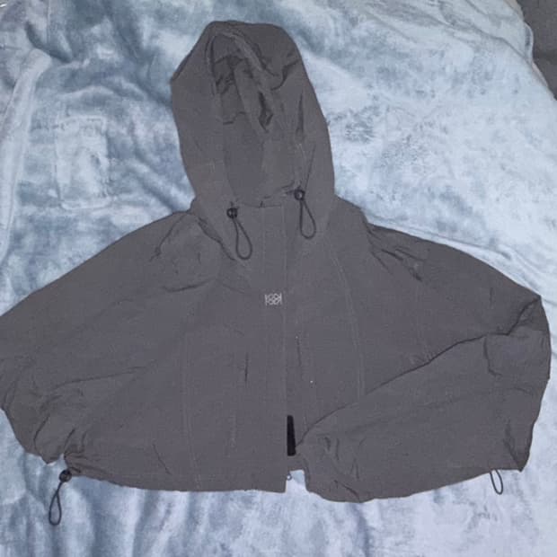 kijun 기준 크롭 자켓