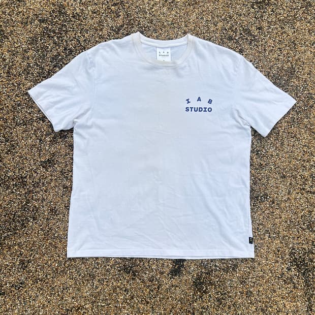 아이앱 스튜디오 (I.A.B Studio)화이트 반팔티