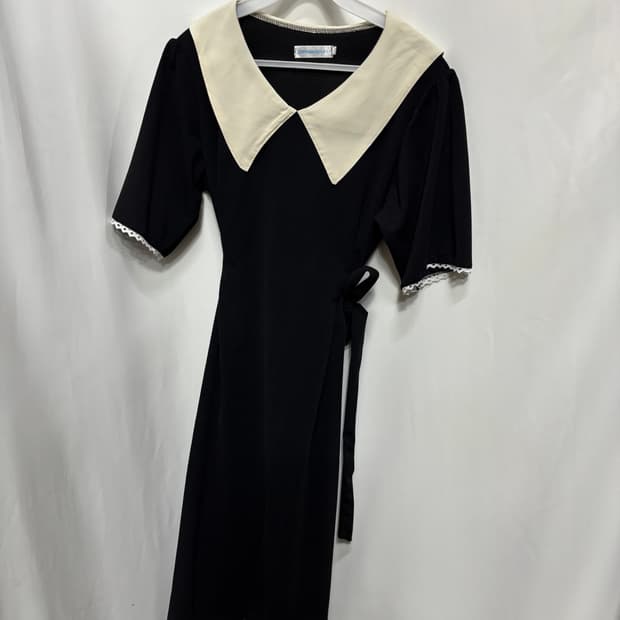 배색 카라 레이스 반팔 롱 원피스