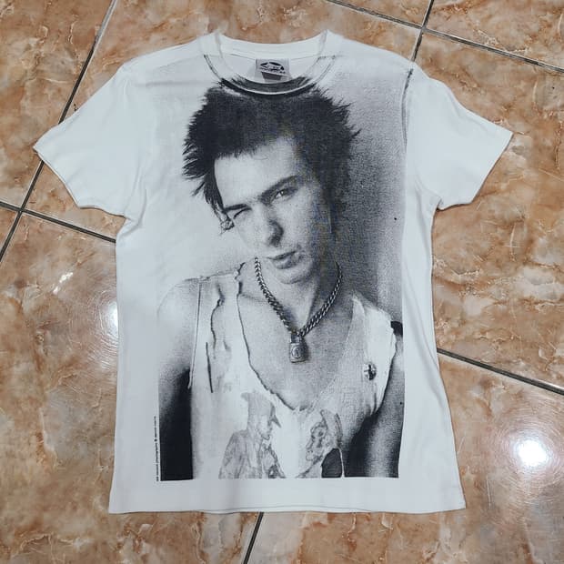 i-D MAGAZINE 씨드비셔스 티셔츠