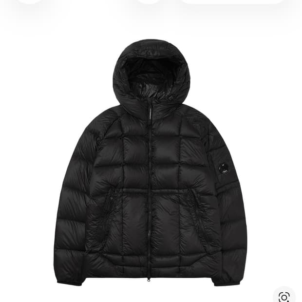 Cp컴퍼니 D.D. 쉘 후드 다운 자켓 블랙