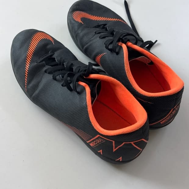 나이키 머큐리얼 풋살화