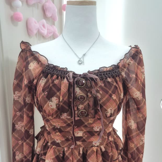 LIZLISA 리즈리사 라떼갸루 히메갸루 플로럴 오프숄더 미니 원피스