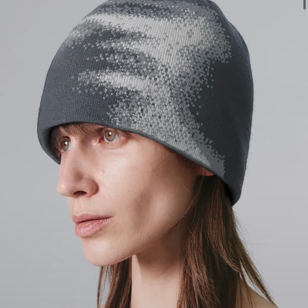 SHADOW JACQUARD BEANIE BLUE GRAY 나체 / 비니