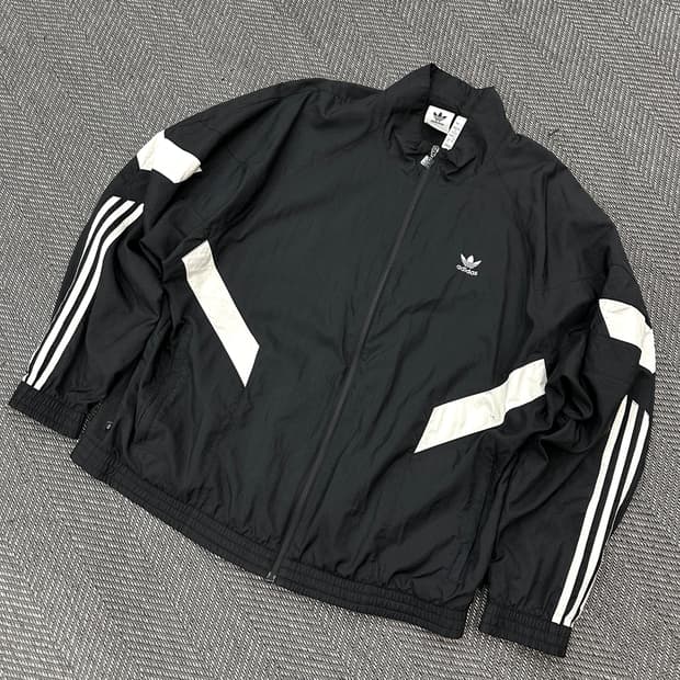 아디다스 바람막이