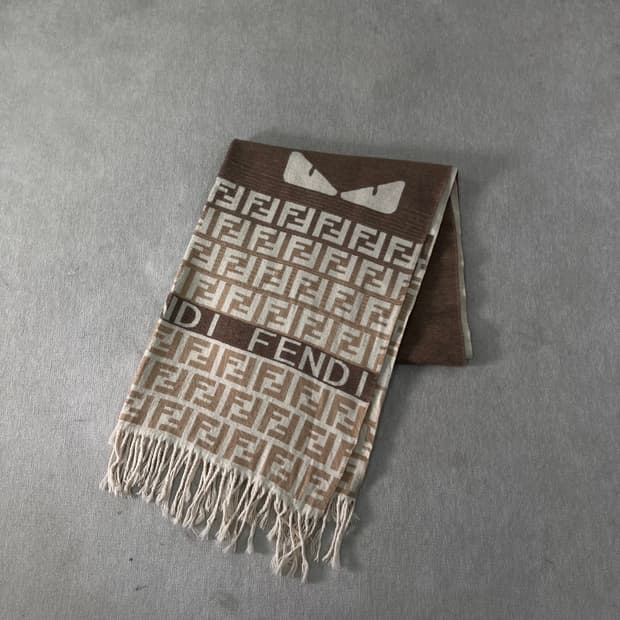 펜디 캐시미어 실크 주카패턴 머플러 