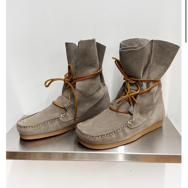 스웨이드 레이스업 부츠