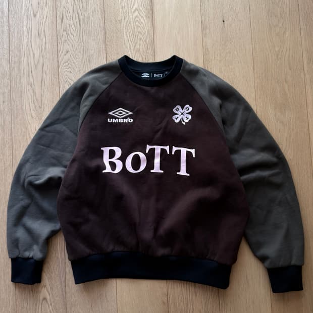 BoTT X UMBRO 크루넥