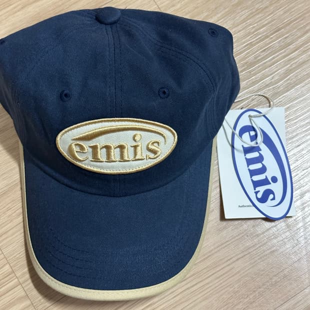 이미스 (emis) 베이지 트리밍 볼캡