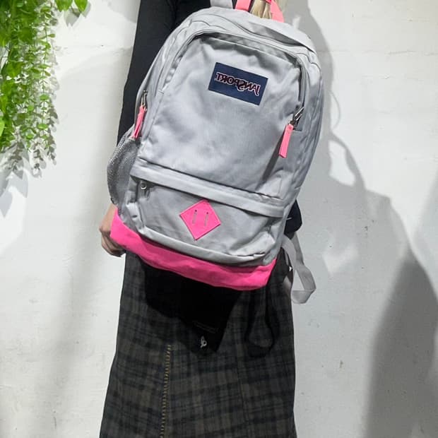 잔스포츠 그레이 핑크 백팩 가방