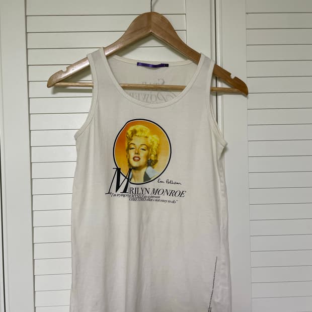 marilyn monroe sleeveless