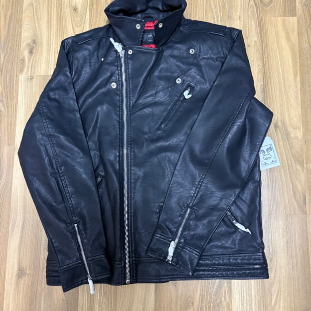 오베이 레더자켓