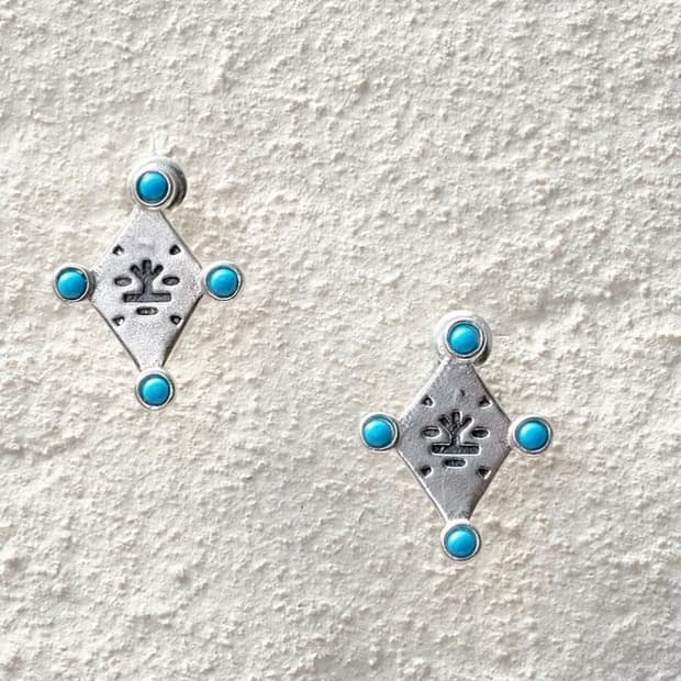 EnSage 토템 스터드 이어링