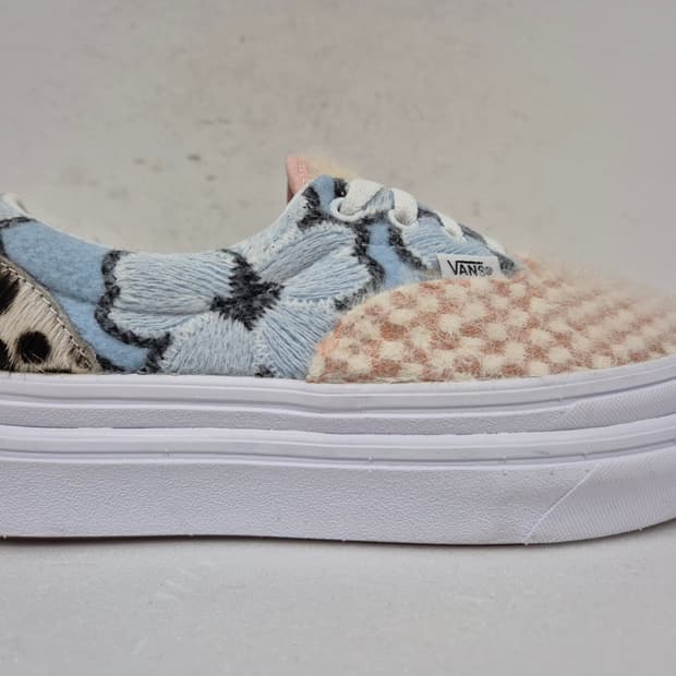 반스 여성 스니커즈 235