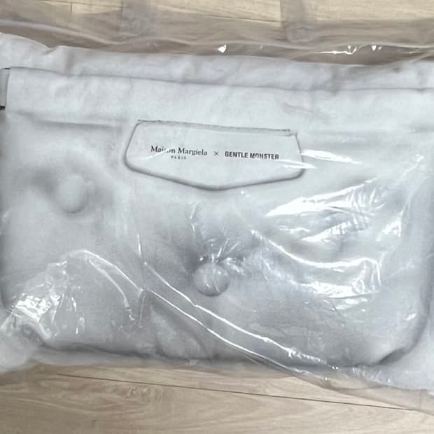 젠틀몬스터X메종마르지엘라 쿠션